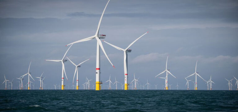 Eoliennes en Mer