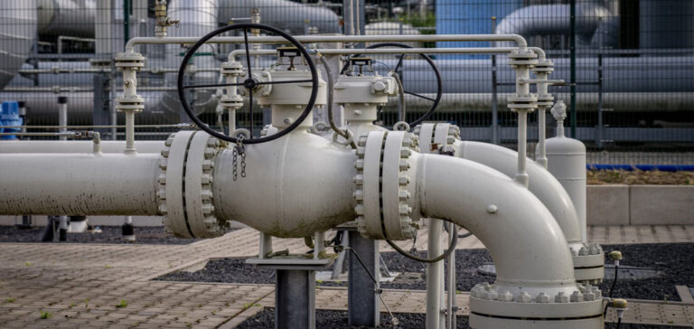 tuyaux de l'usine de stockage de gaz