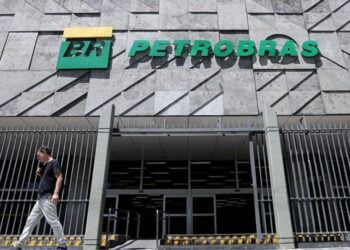 L'entreprise Petrobras change de direction.