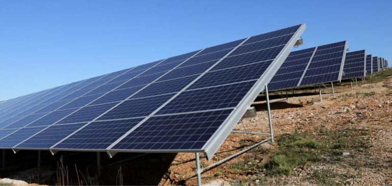 Italie interdiction panneaux solaire agriculture