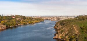 Deux centrales hydroélectriques frappées en Ukraine Deux centrales hydroélectriques frappées en Ukraine Deux centrales hydroélectriques ont été frappées en Ukraine.