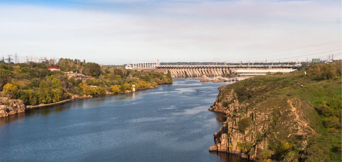 Deux centrales hydroélectriques frappées en Ukraine Deux centrales hydroélectriques frappées en Ukraine Deux centrales hydroélectriques ont été frappées en Ukraine.