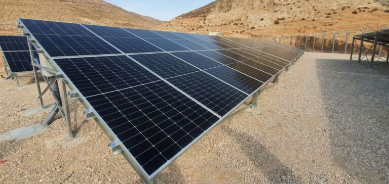 EDB Finance une Centrale Solaire de 300 MW au Kirghizistan pour 210 Millions de Dollars.