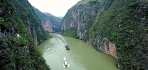 Yangtze : Un Corridor Mondial d'Énergie Propre et d'Innovation Technologique.