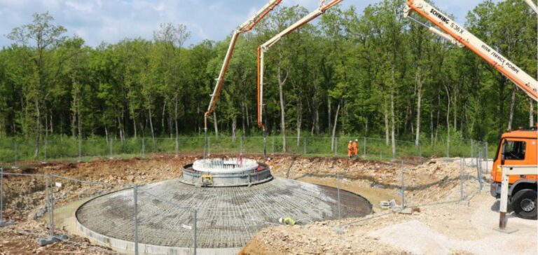 Construction d'éoliennes à Dijon