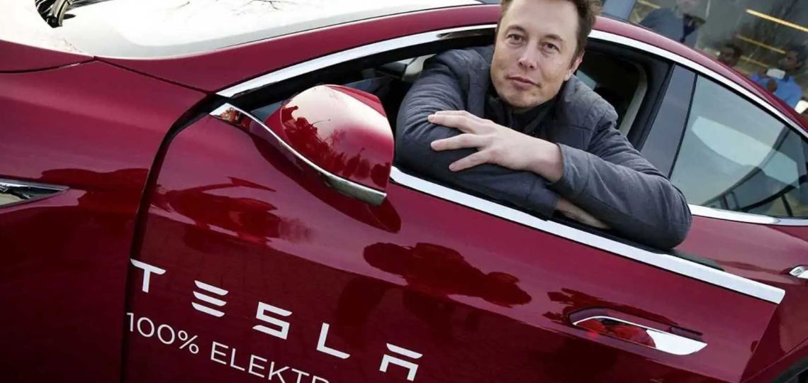 Tesla investie dans les superchargeurs