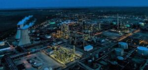 OMV Petrom valide 750 M€ d'investissement dans les carburants durables.