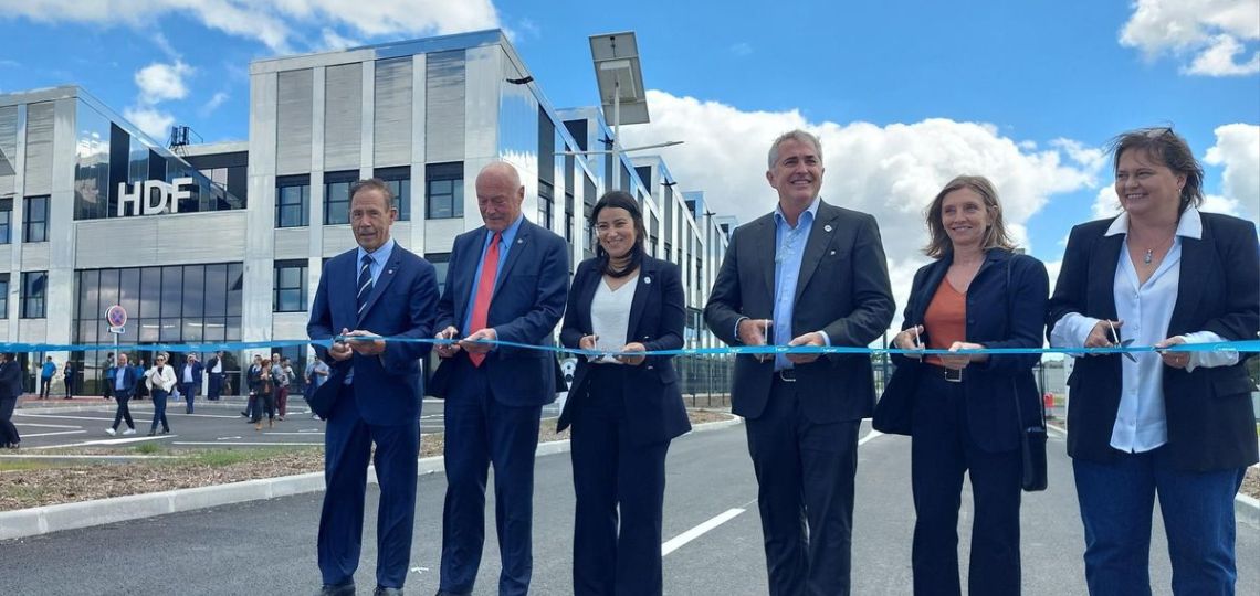 France: Inauguration de la première usine mondiale de piles à combustible.