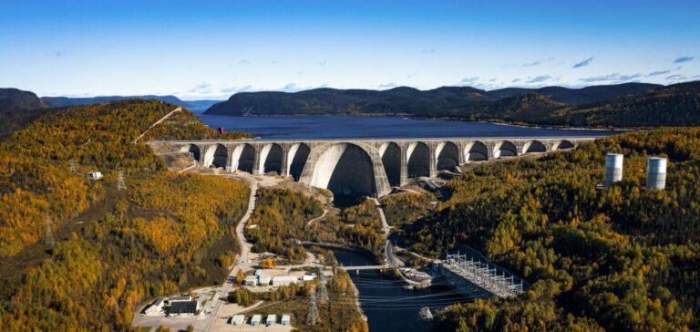 Hy2gen Canada Sécurise un Bloc d'Hydroélectricité pour la Production d'Hydrogène.