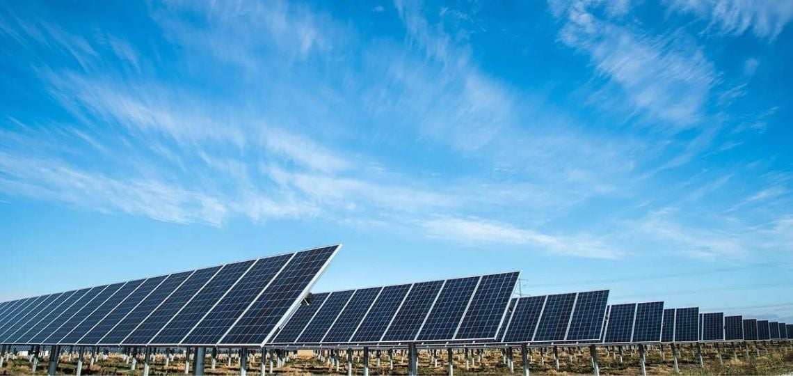 Redeux Energy cède son portefeuille solaire de 450 MW.