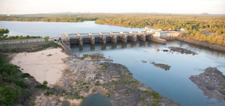 Barrage hydroélectrique débit Mekong