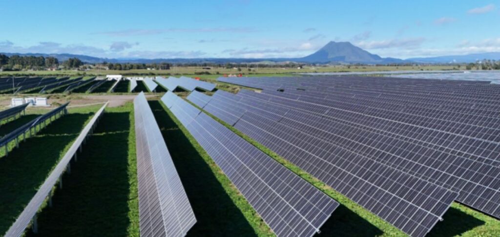 Ferme solaire agrivoltaïque innovante