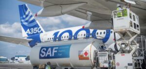 Airbus A350 faisant un plein de carburant SAF