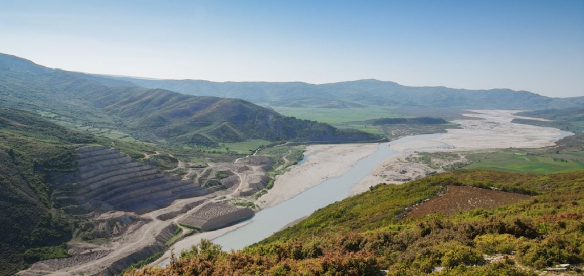 L'écosystème fluvial menacée par les barrages dans les Balkans.