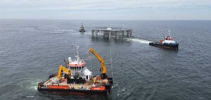 SolarDuck et RWE installent Merganser, un projet solaire flottant offshore.