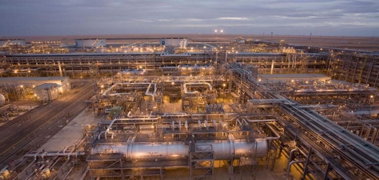 Khurais Oil Plant, à 150 km au sud de Riyad