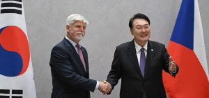 Yoon suk-yeol et Petr Pavel