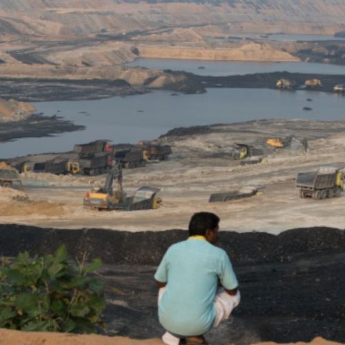 e combat d'Alok Shukla et des communautés locales contre l'exploitation minière dans la forêt indienne de Hasdeo Aranya.