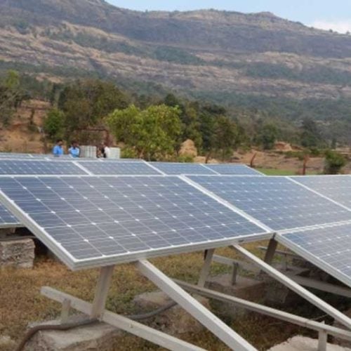 Installations solaires au Laos