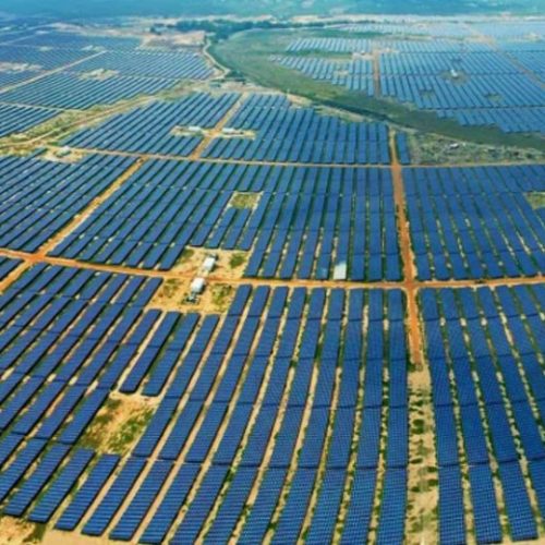 Projet solaire ADANI en Inde