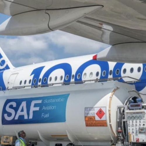 Airbus A350 faisant un plein de carburant SAF