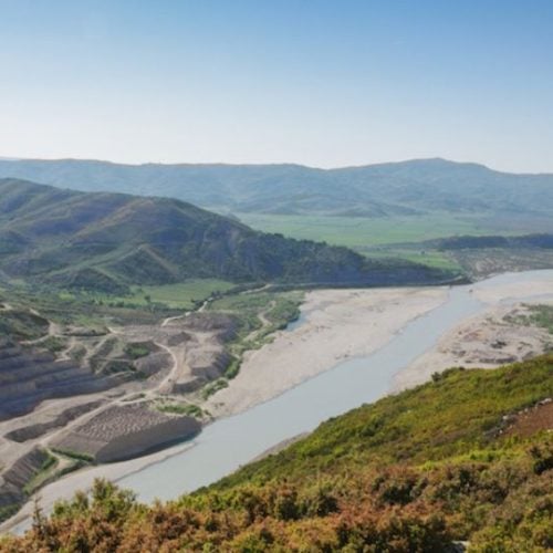 L'écosystème fluvial menacée par les barrages dans les Balkans.